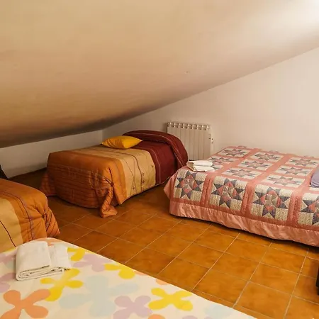 Casa Mercedes-puertomingalvo * פוארטומינגאלבו