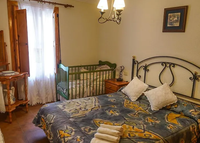 Casa Mercedes-puertomingalvo